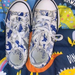 Converse Shark Low Tops 11C Boys